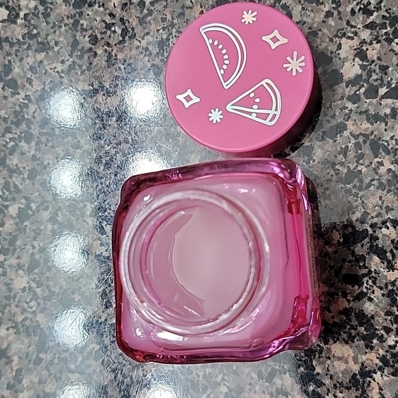 Glow Recipe - Picture 4 of 4